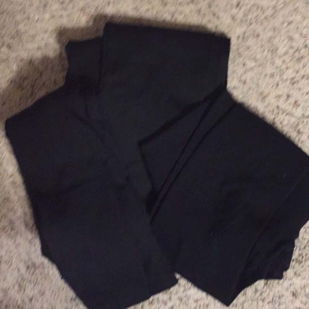 Black leggings